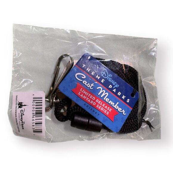 Disney DLR Star Wars Galaxy's Edge Landing 2019 Millennium Falcon Bolo Lanyard - Picture 2 of 4